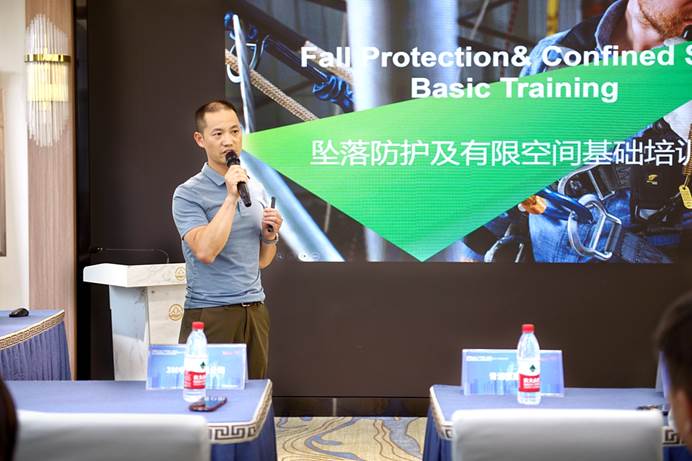 cee62321187f47afd47dadecf87ce263.jpg cee62321187f47afd47dadecf87ce263.jpg